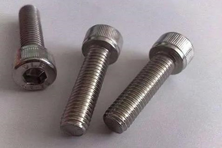 你真的了解內(nèi)六角螺栓和外六角螺栓嗎？華隆科普！